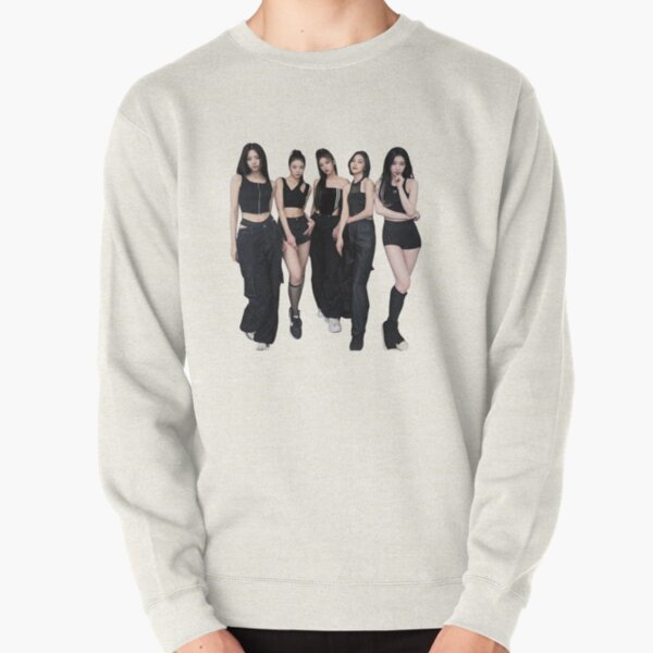 itzy Pullover Sweatshirt RB1201 product Offical itzy Merch