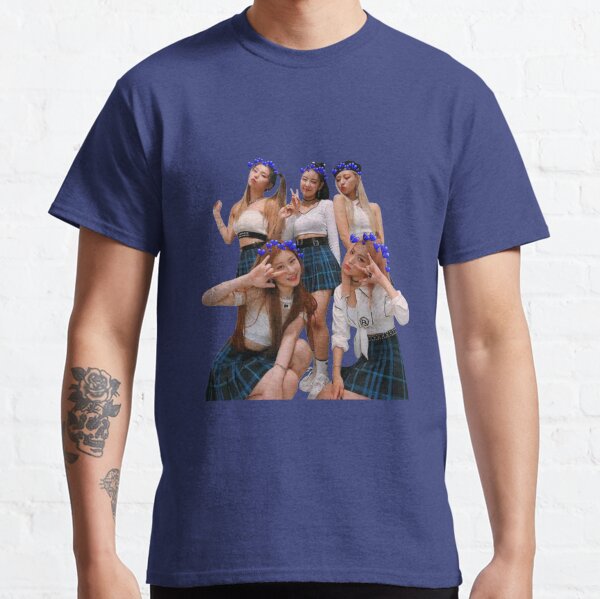 Itzy With Blue Hearts Classic T-Shirt RB1201 product Offical itzy Merch