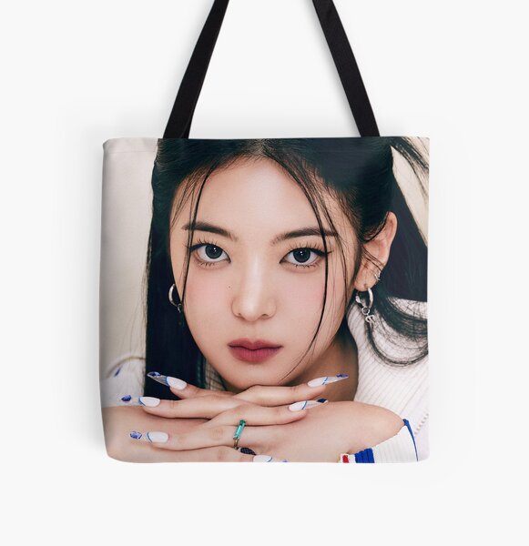 ITZY Lia - Cheshire (2) All Over Print Tote Bag RB1201 product Offical itzy Merch