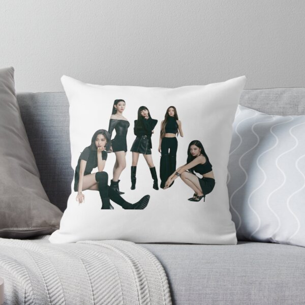 itzy Throw Pillow RB1201 product Offical itzy Merch